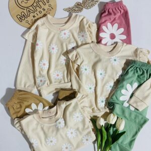 بلوز شلوار کبریتی گل بابونه بزرگ (کرمی روشن)  3029